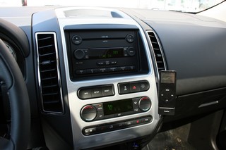 2007 Ford Edge Middle Console